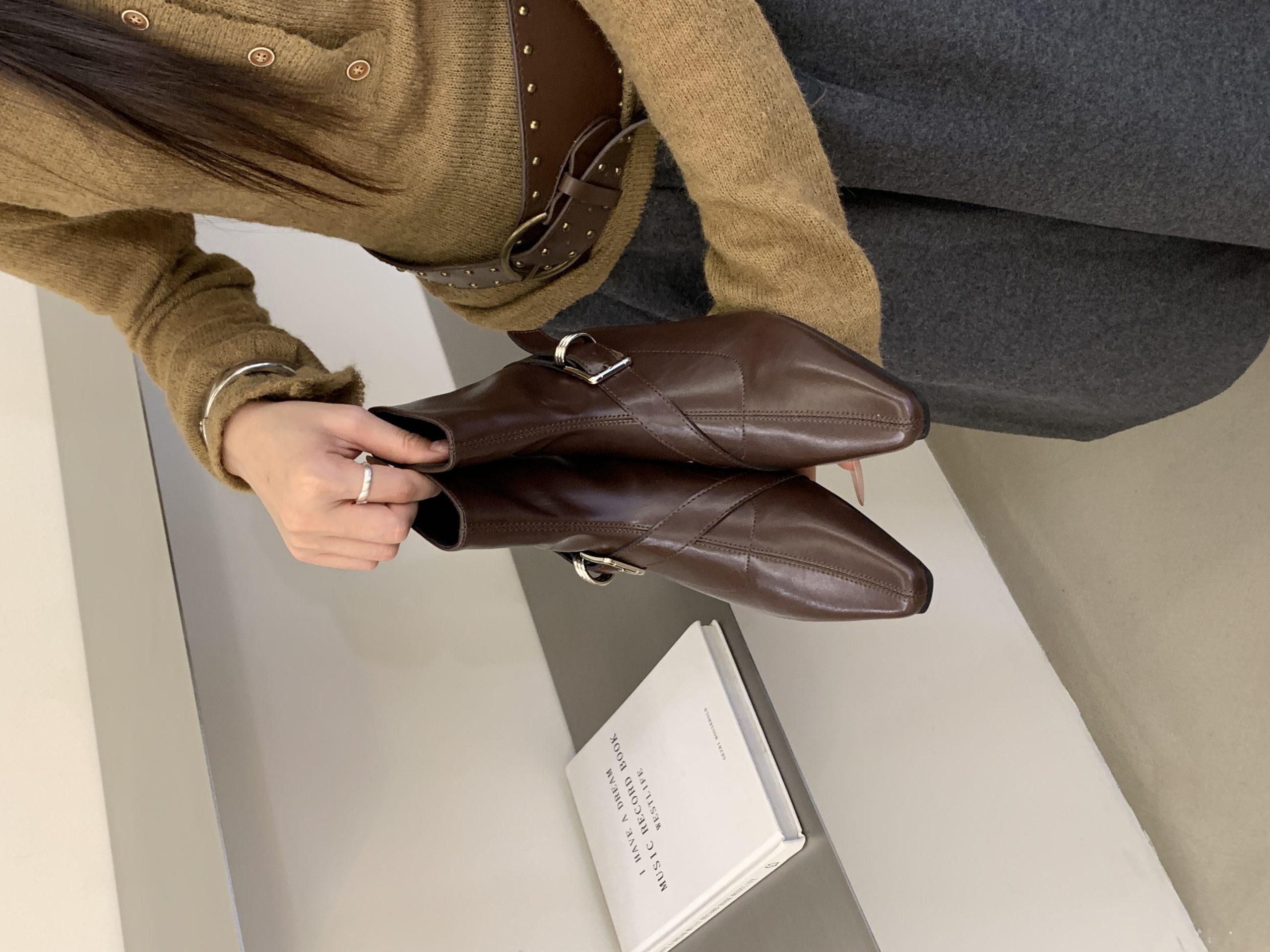 2026 New Winter Mid-Calf Square Toe Flat Button Fashion Versatile Back Zipper Martin Boots for Women