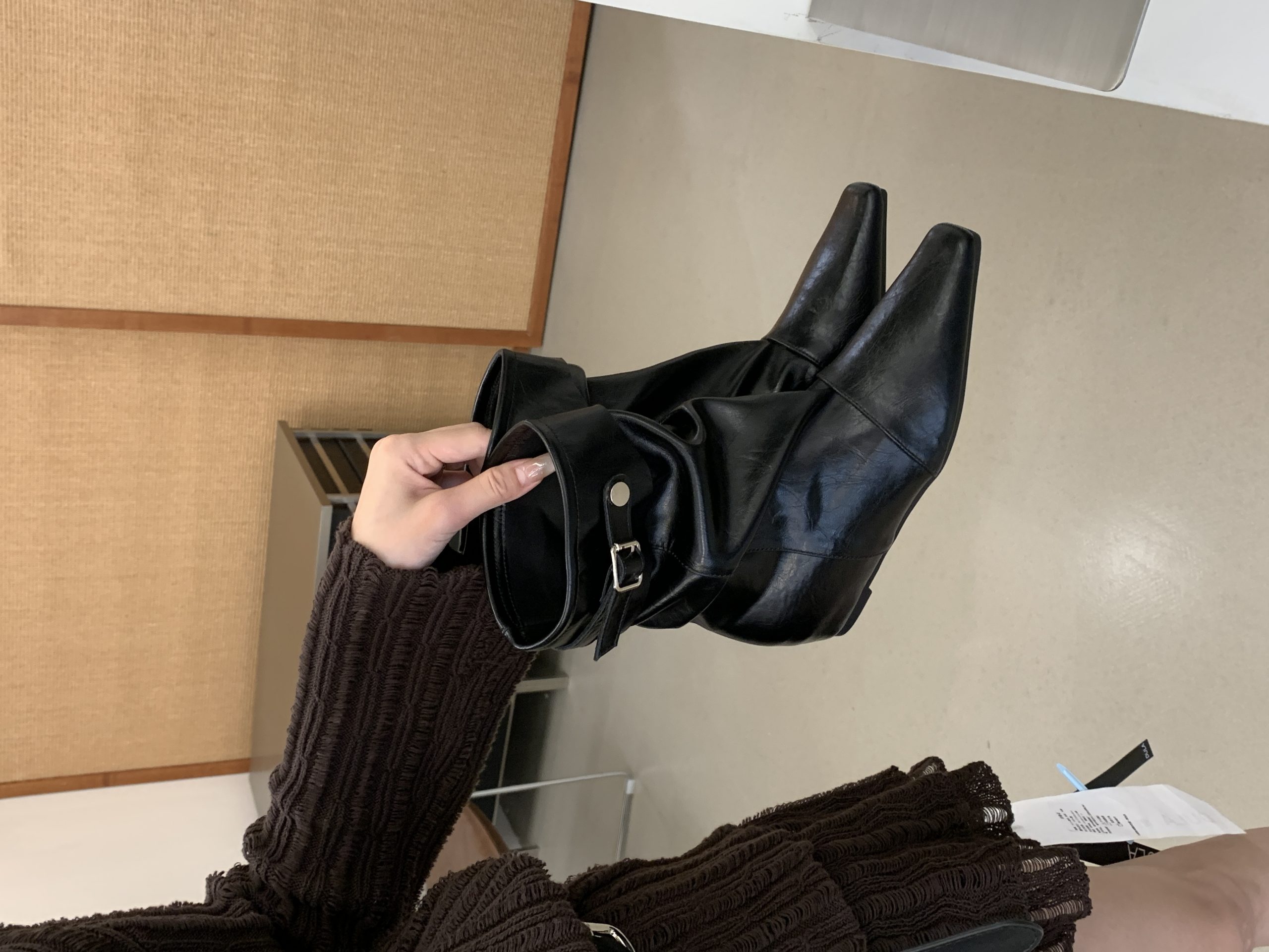 2026 New Autumn Square Toe French Retro Short Boots Fashion Comfort Inner Height Increase Slim Boots