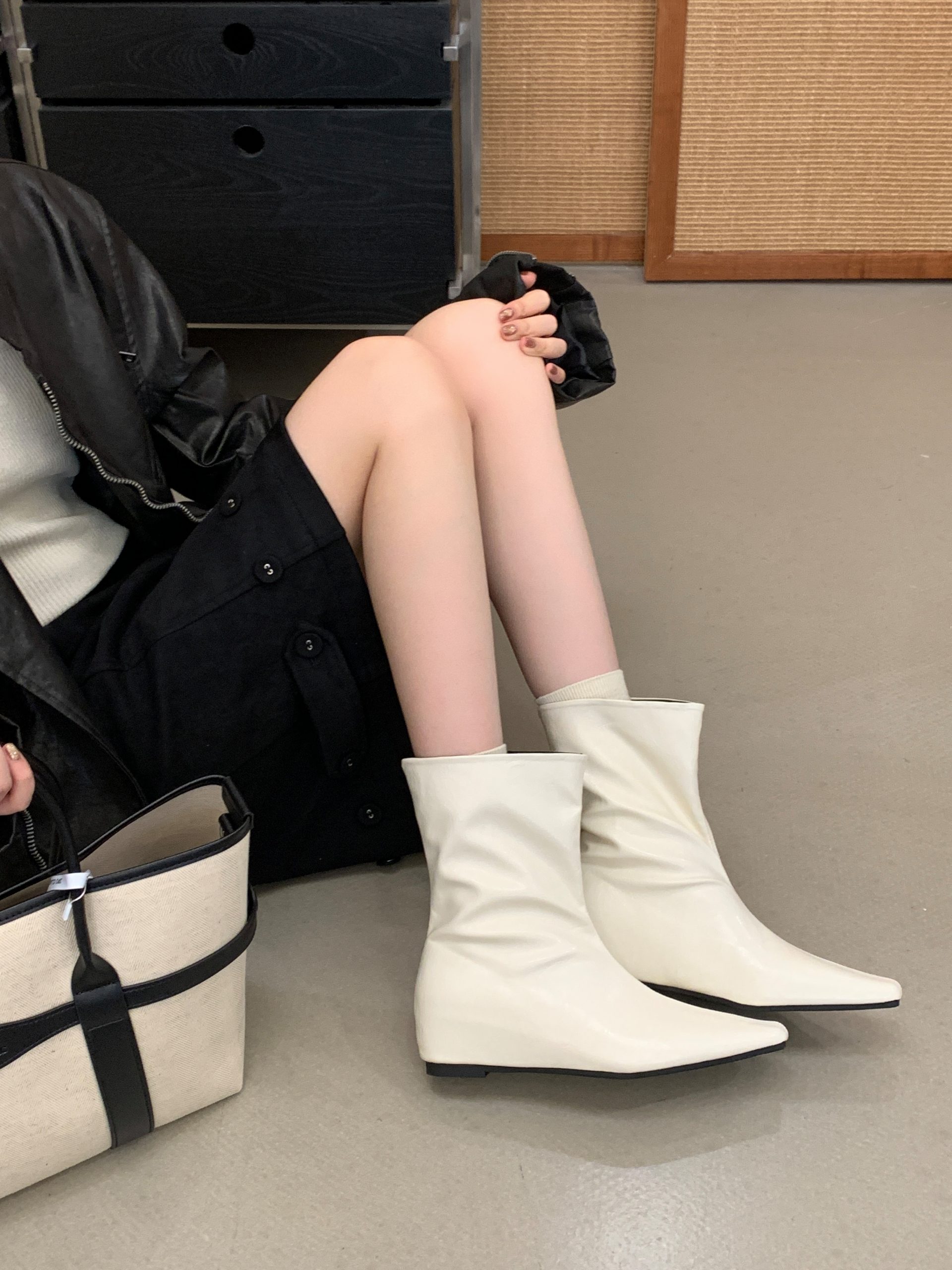 2026 New Autumn Winter Square Toe Chunky Heel Retro Korean Fashion Versatile Short Boots Slim Fit Boots - Image 2