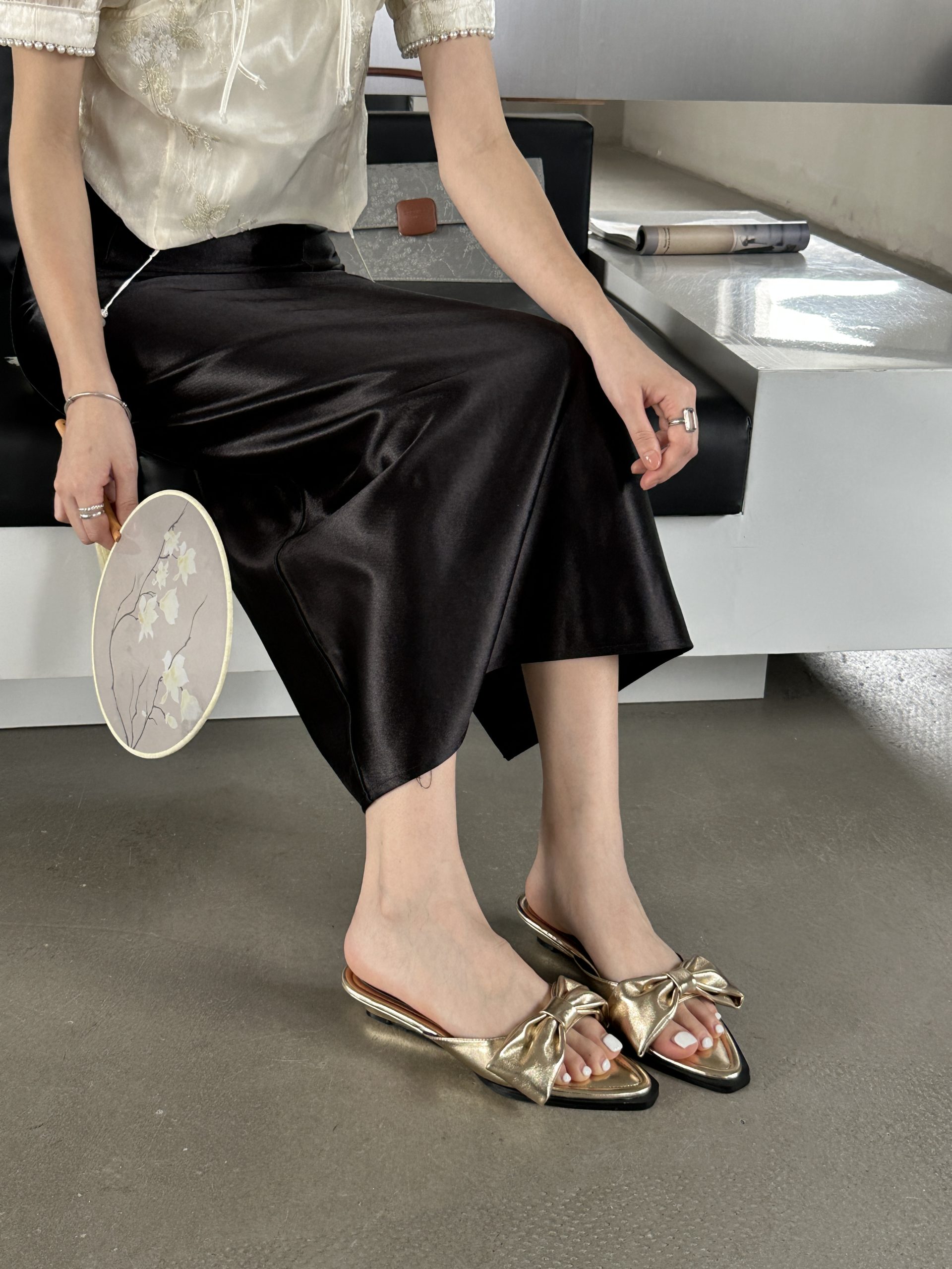 2024 New Summer Korean Style French Fairy Temperament Fashion Clip Toe Soft Sole Flat Roman Shoes for Women - Style c53d32