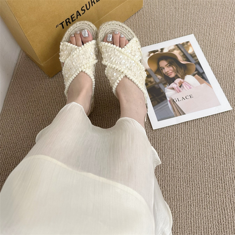 2026 New Summer Flat Woven Fisherman Shoes for Women Cross Fashion Outdoor Sandals - Image 3