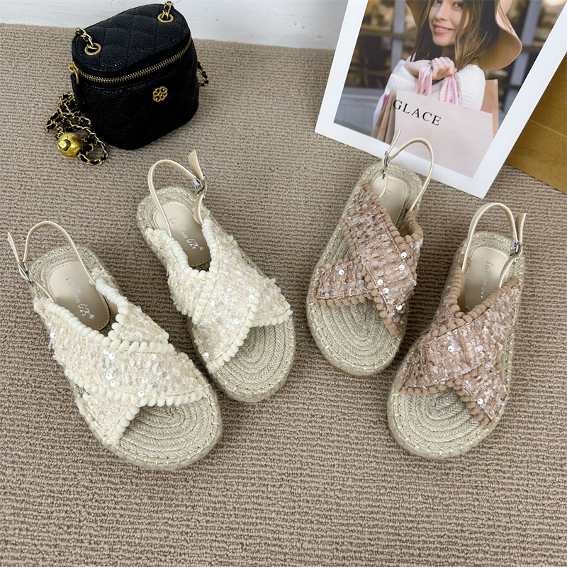 2026 New Summer Flat Woven Fisherman Shoes for Women Cross Fashion Outdoor Sandals - Image 4