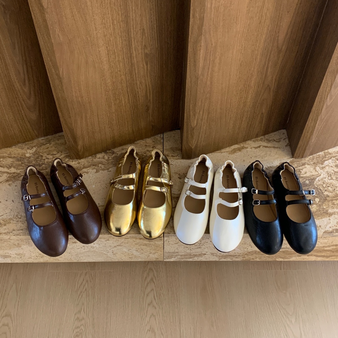 Retro Round Toe French Commuter Shoes for Women 2026 Autumn Soft Sole Flat Double Buckle Versatile Style